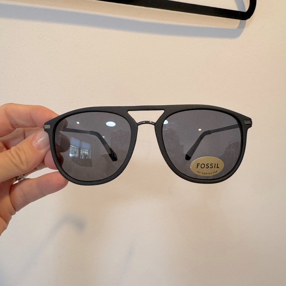 Fossil Charcoal Black Aviator Sunglasses Never Worn
